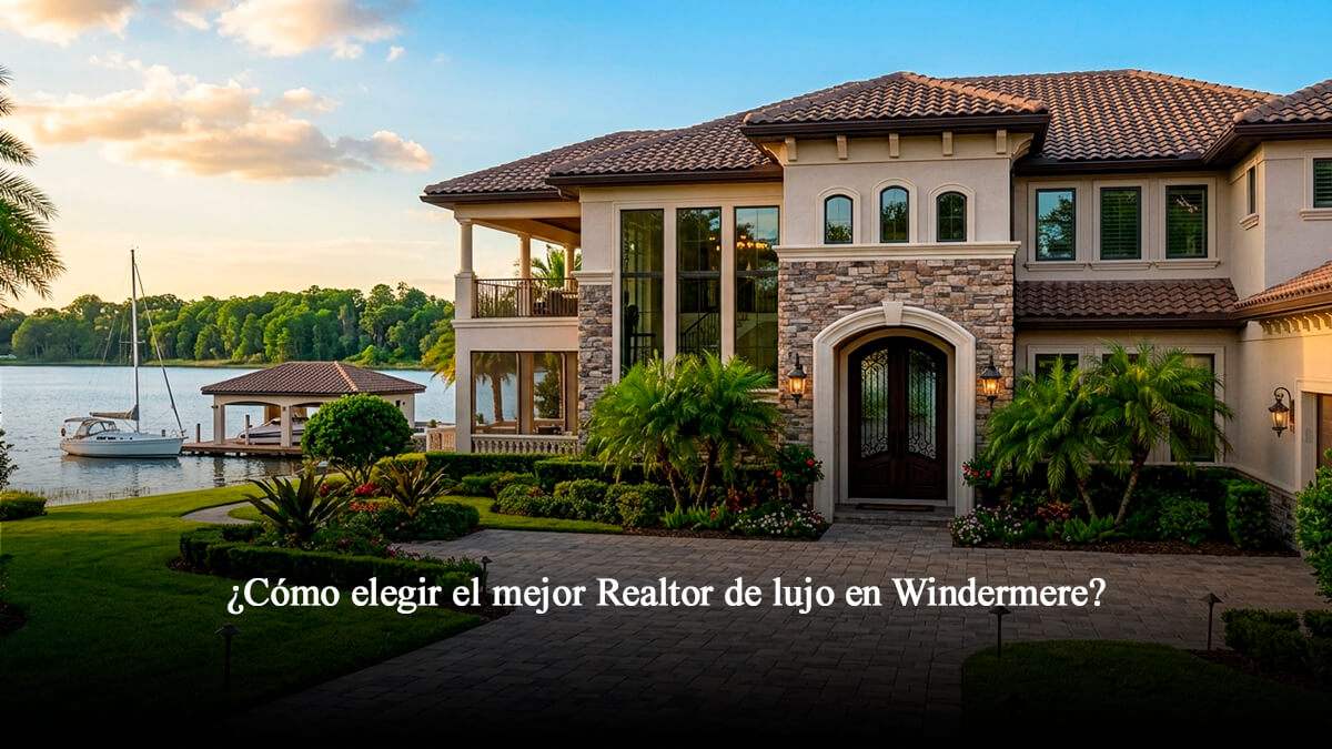 Casa de lujo frente al lago en Windermere Florida con muelle privado y arquitectura elegante para blog sobre inmobiliaria de lujo